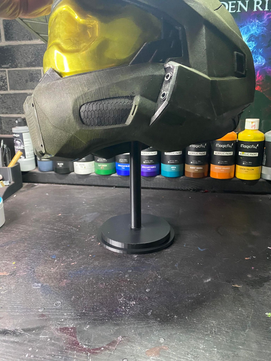 Simple Cosplay Helmet Display Stand