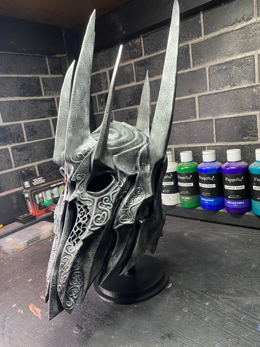 Lord of the Rings -Sauron - Helmet Display
