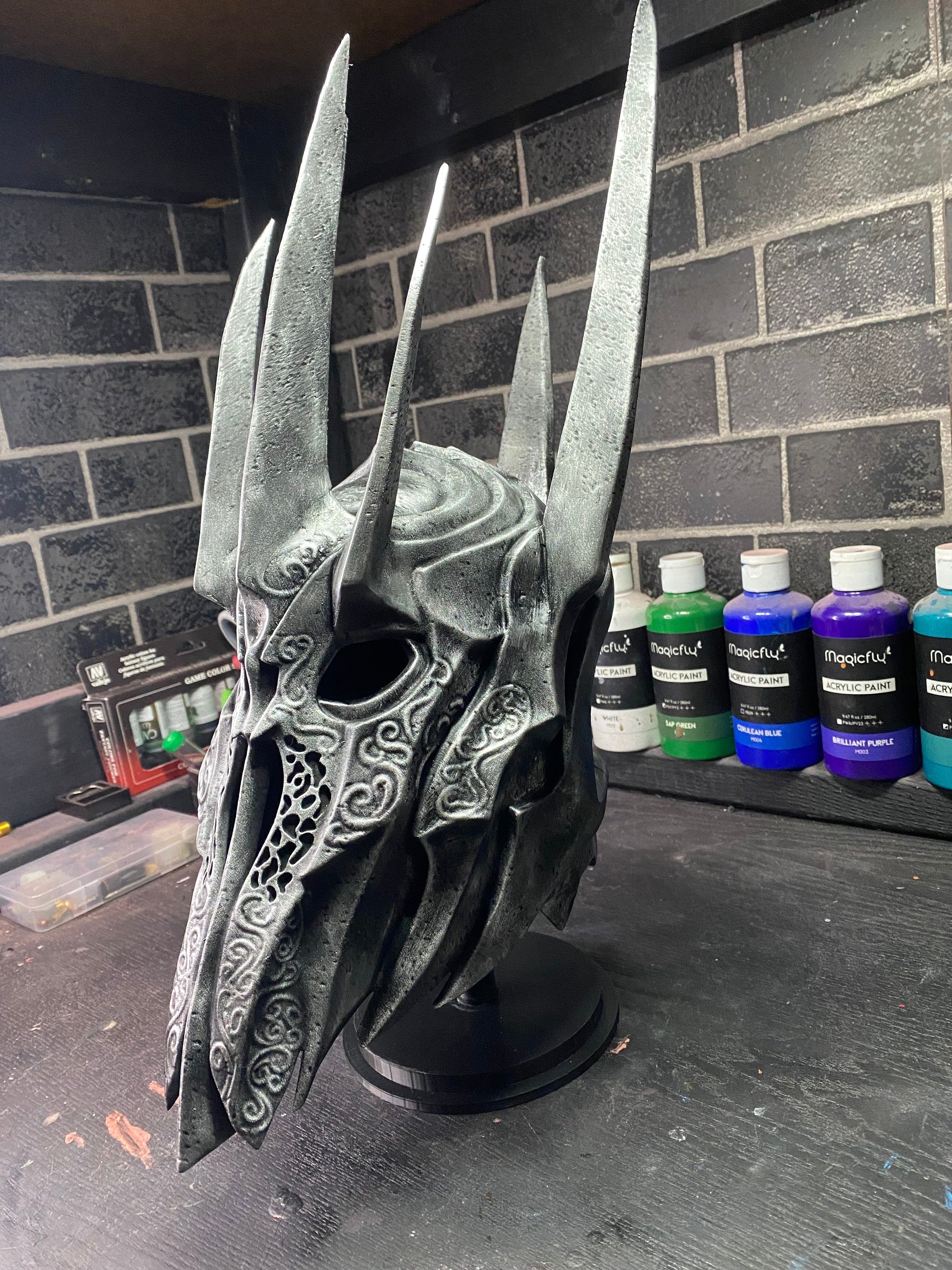 Lord of the Rings -Sauron - Helmet Display