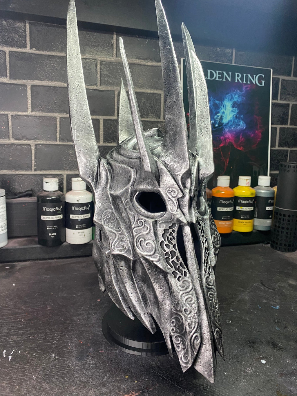 Lord of the Rings -Sauron - Wearable Helmet / Display