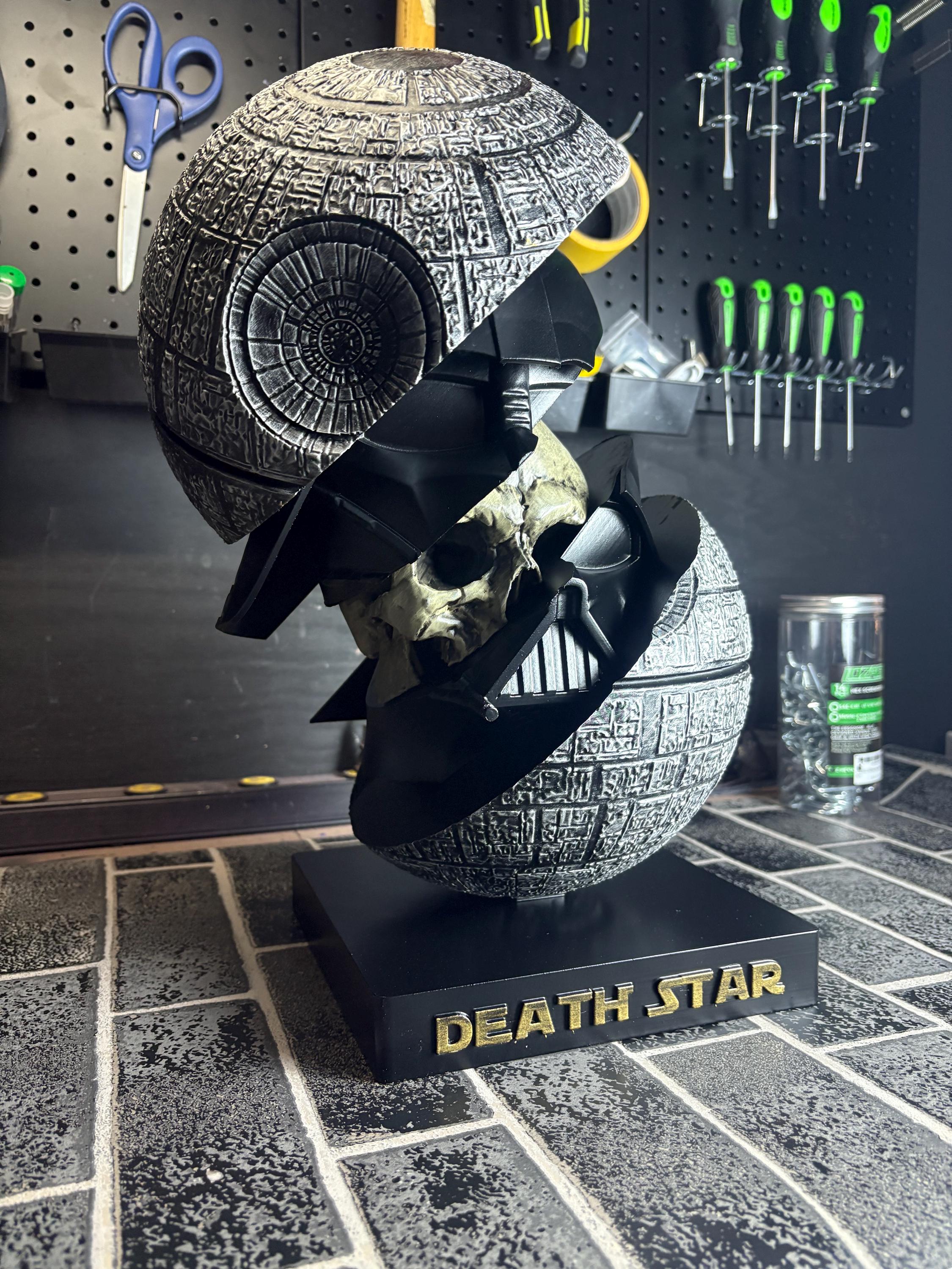 Darth Vader - DeathStar Statue - Starwars Display
