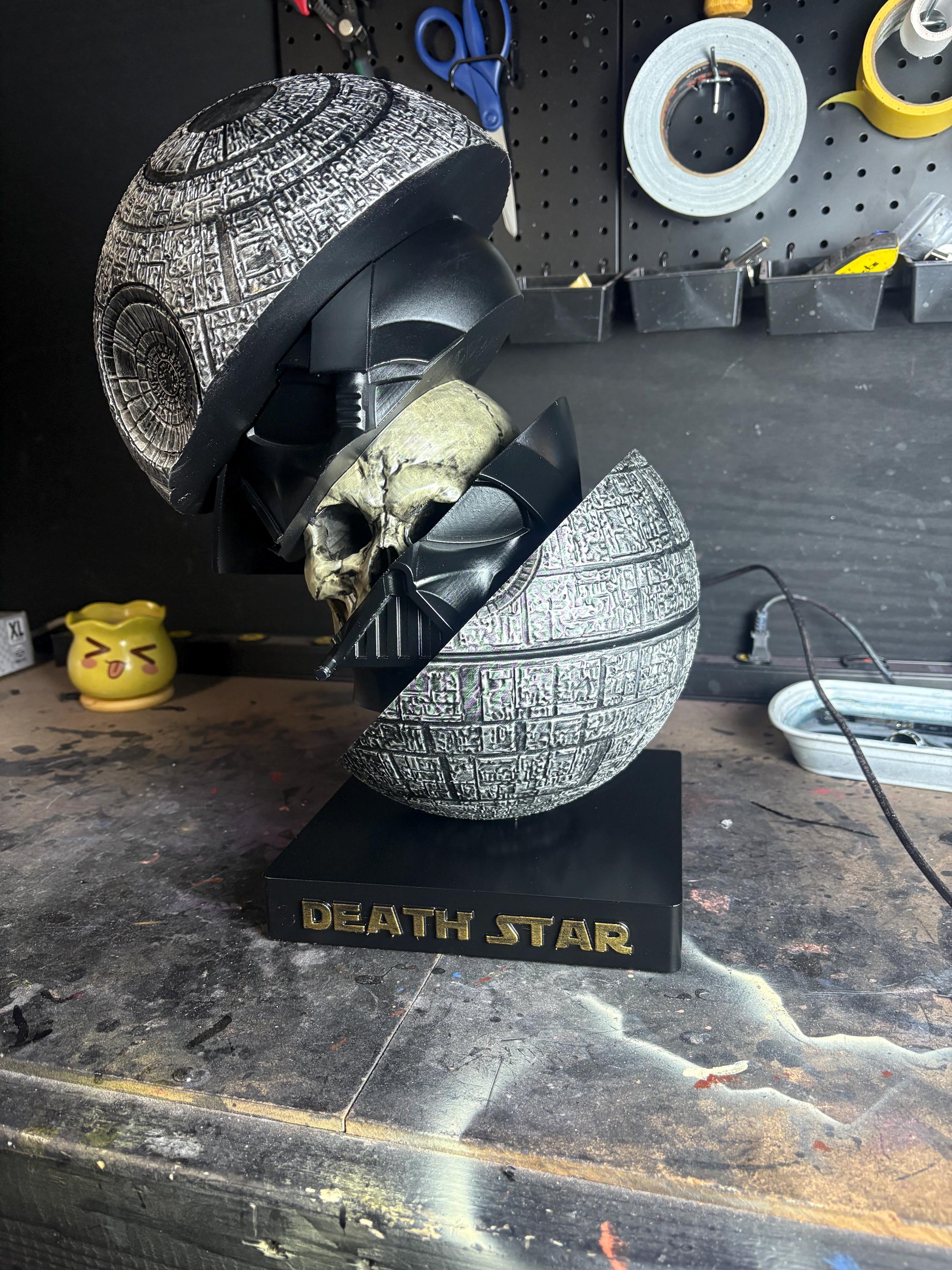 Darth Vader - DeathStar Statue - Starwars Display