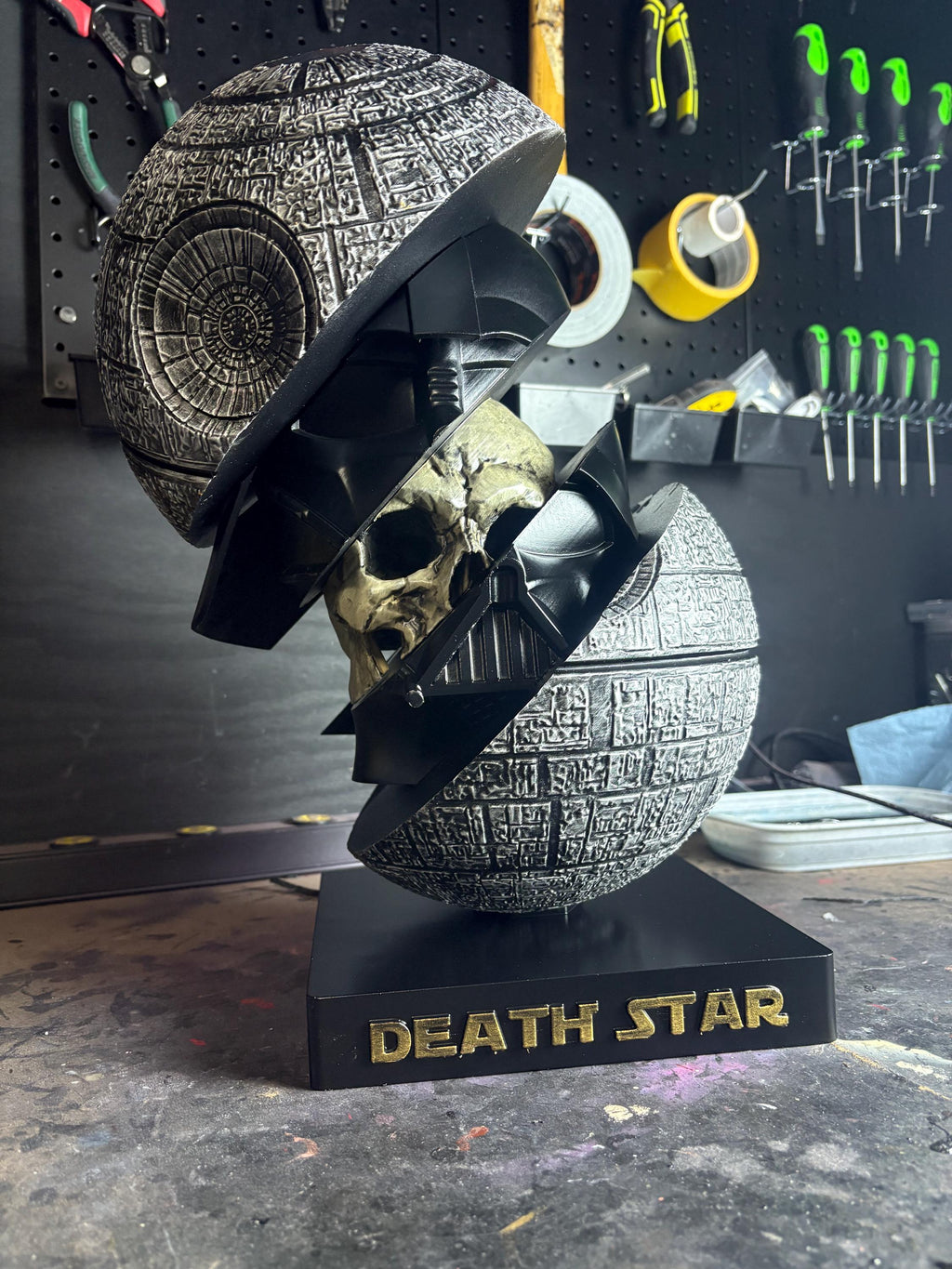 Darth Vader - DeathStar Statue - Starwars Display