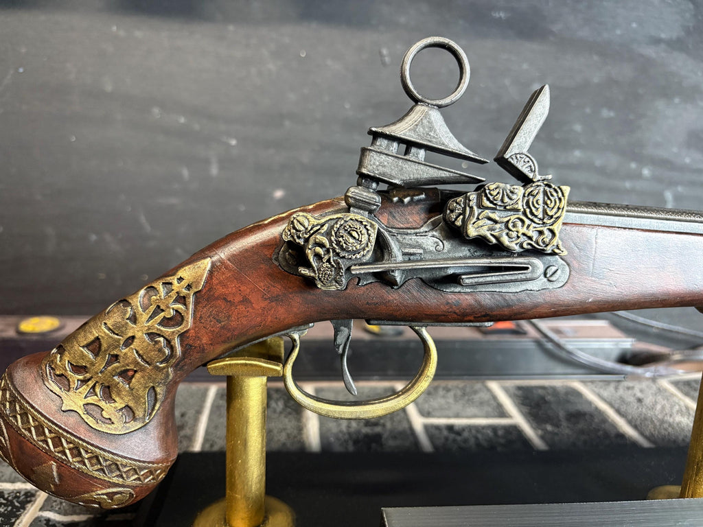 Flintlock Pistol Prop / Predator / display piece