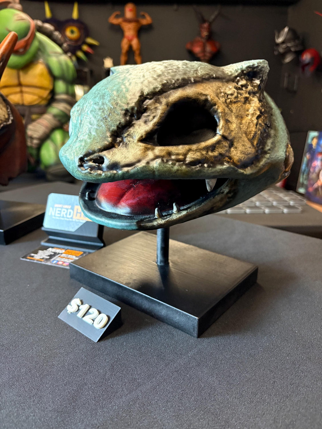 Slain Venusaur Head Display Statue – Anime Statue Decor
