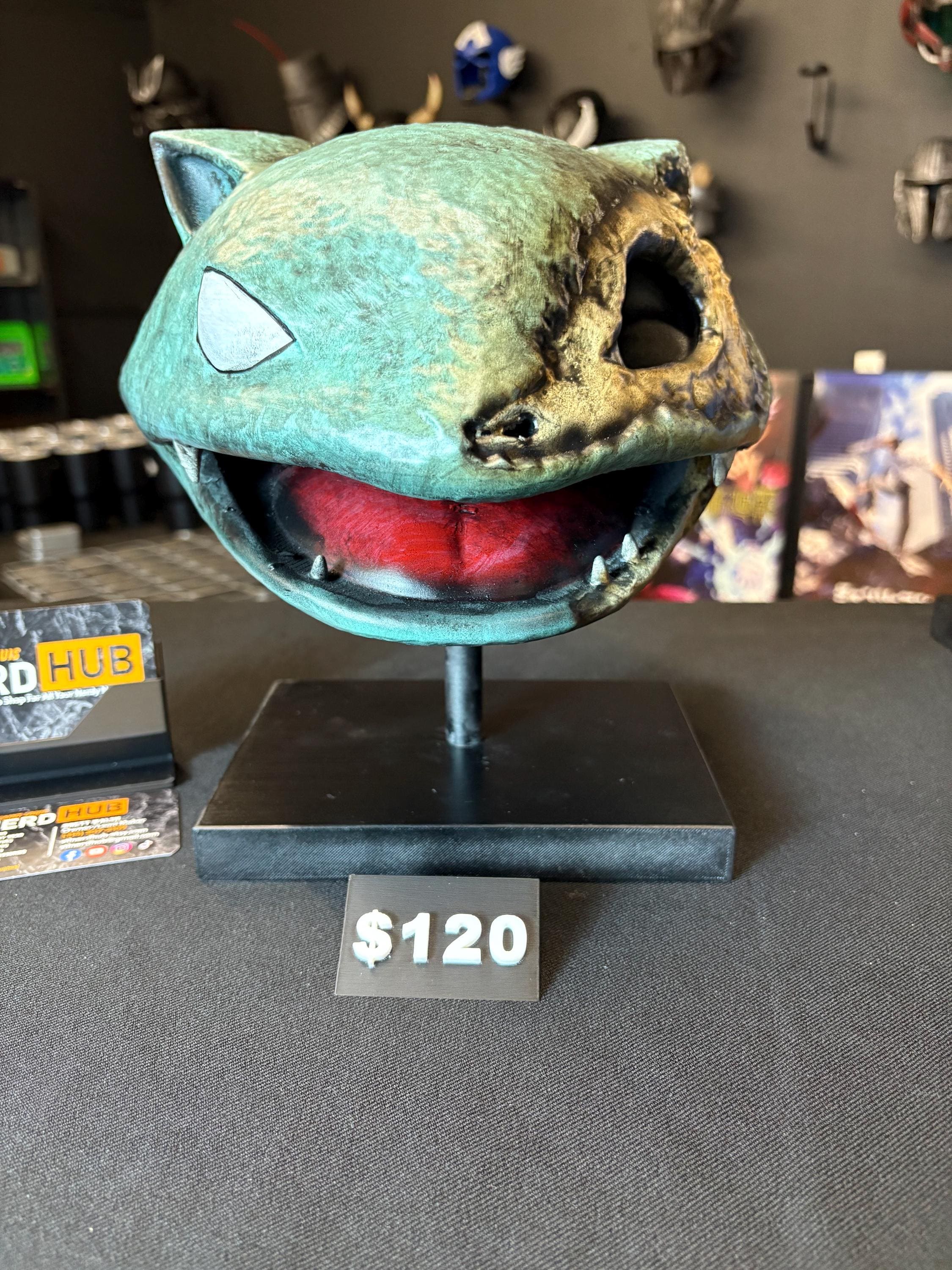 Slain Venusaur Head Display Statue – Anime Statue Decor
