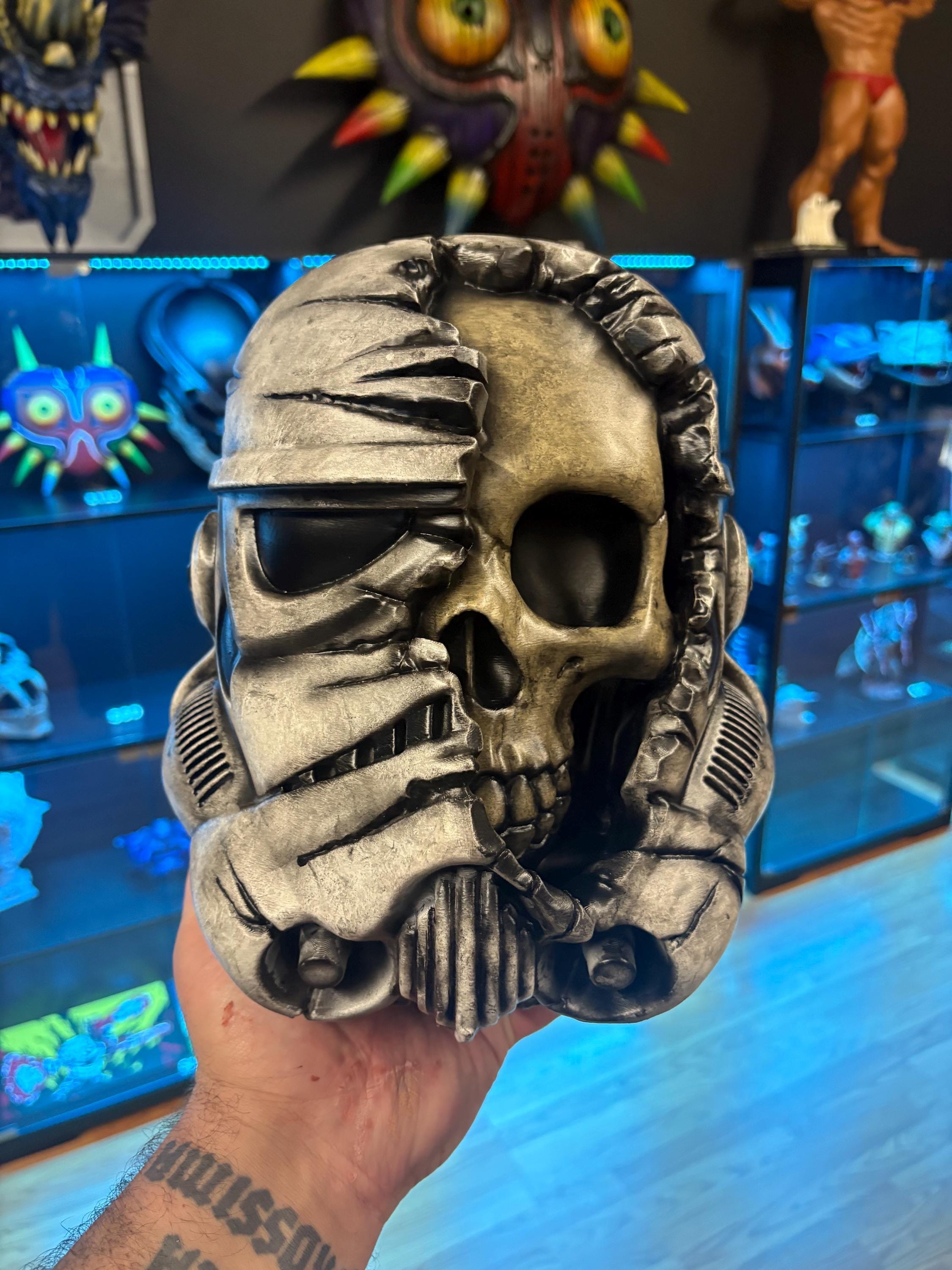 Dead Stormtrooper Head Display