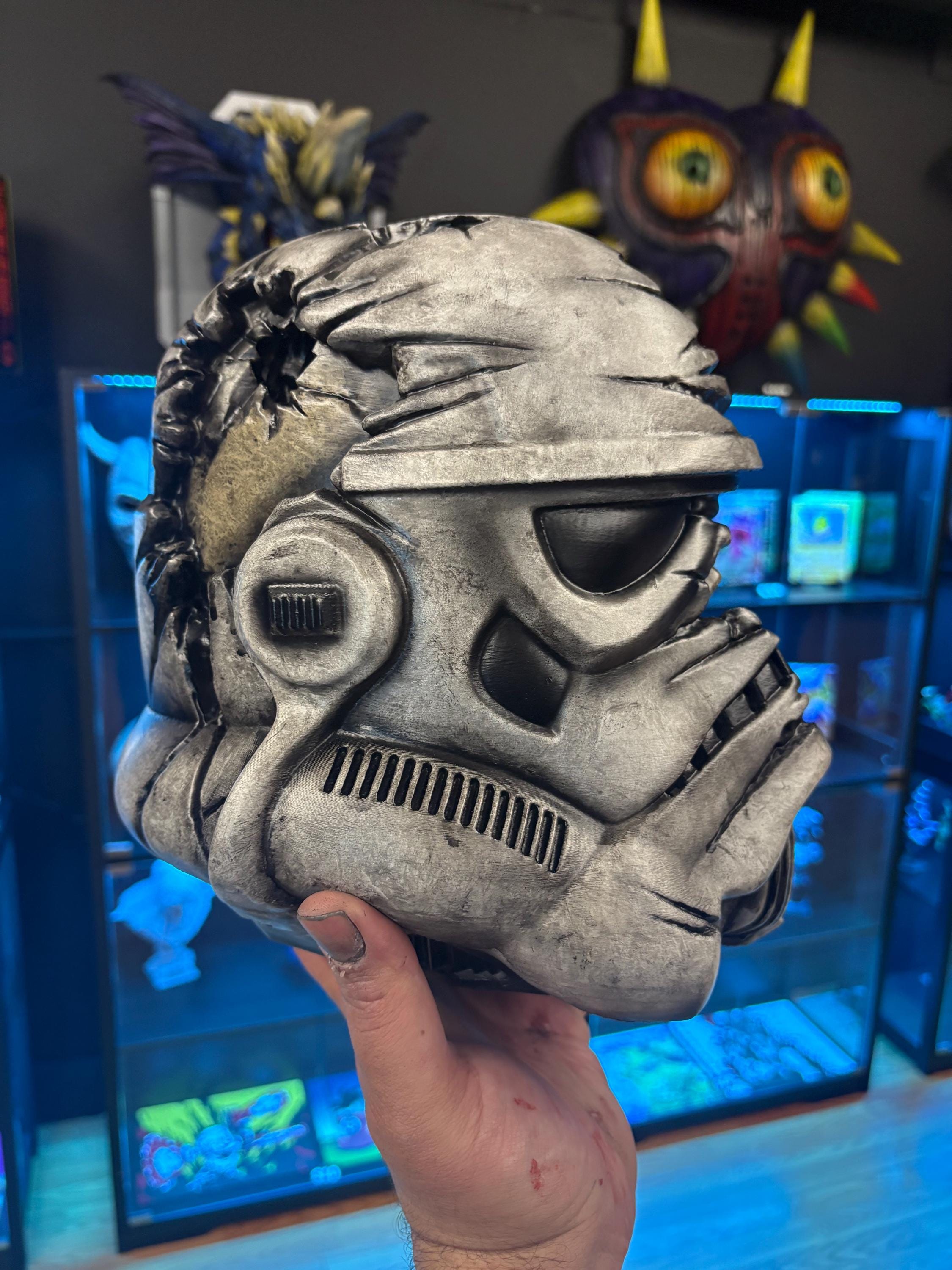 Dead Stormtrooper Head Display